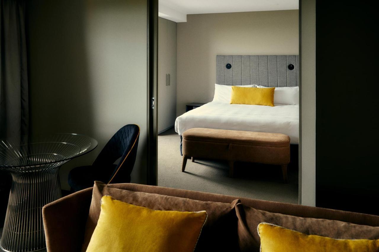 The Kinson Hotel เมลเบิร์น ภายนอก รูปภาพ A suite at the hotel